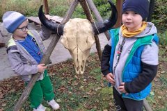 Dzieci-z-zeroweczki-na-wycieczce-w-wiosce-indianskiej-5