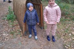 Dzieci-z-zeroweczki-na-wycieczce-w-wiosce-indianskiej-9