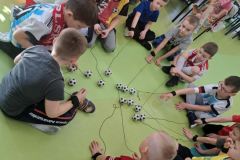 DZIEN-MEZCZYZNY-na-sportowo-u-chlopakow-w-zerowce-2