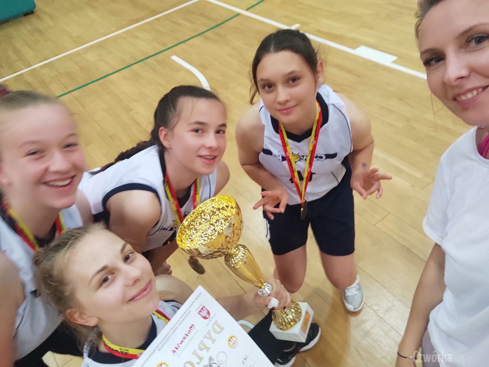 Final-Igrzysk-Mlodziezy-Szkolnej-w-koszykowce-6