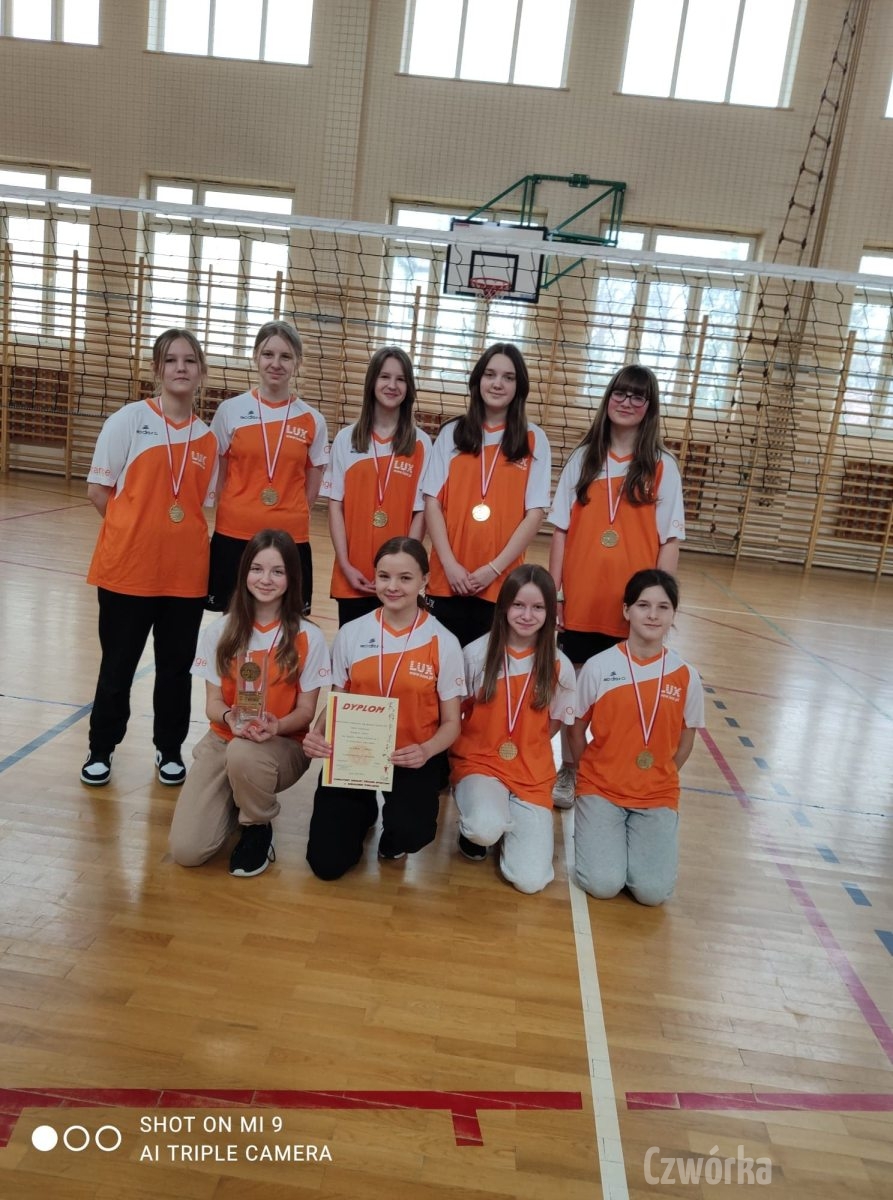 final-mini-siatkowki-dziewczat-dla-klas-V-VI-5