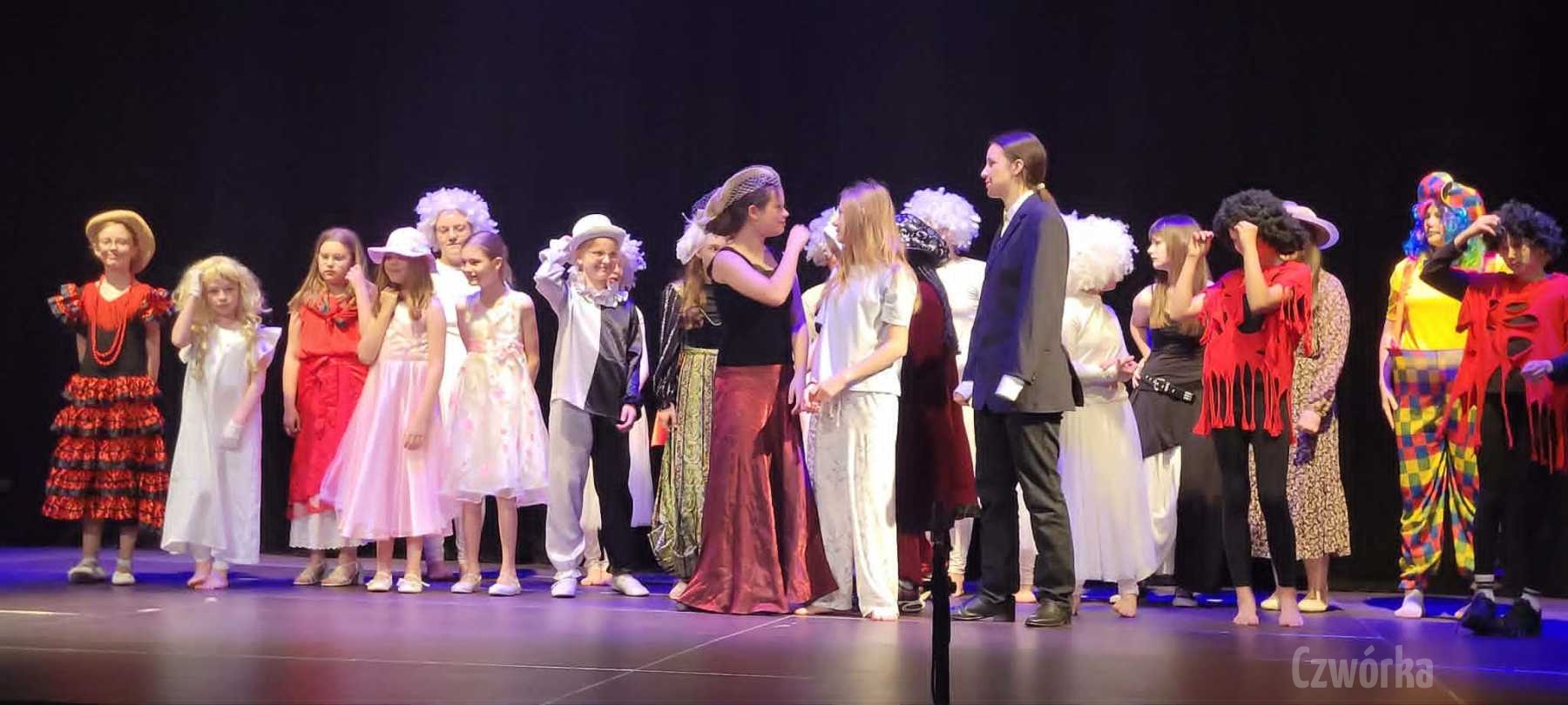 IV-Ogolnopolski-Festiwal-Malych-Form-Teatralnych-Teatrow-Szkolnych-2026-w-Jozefoslawiu-11