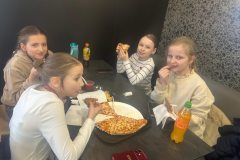 Klasa-4b-na-lyzwach-2