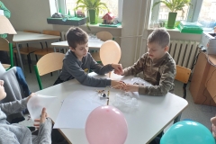 Klasa Va na warsztatach edukacyjnych „Eko-przedszkolak, Eko-uczeń, Eko-mieszkaniec” 