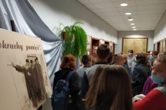 Klasy-7d-i-8a-w-Bibliotece-Miejskiej-15