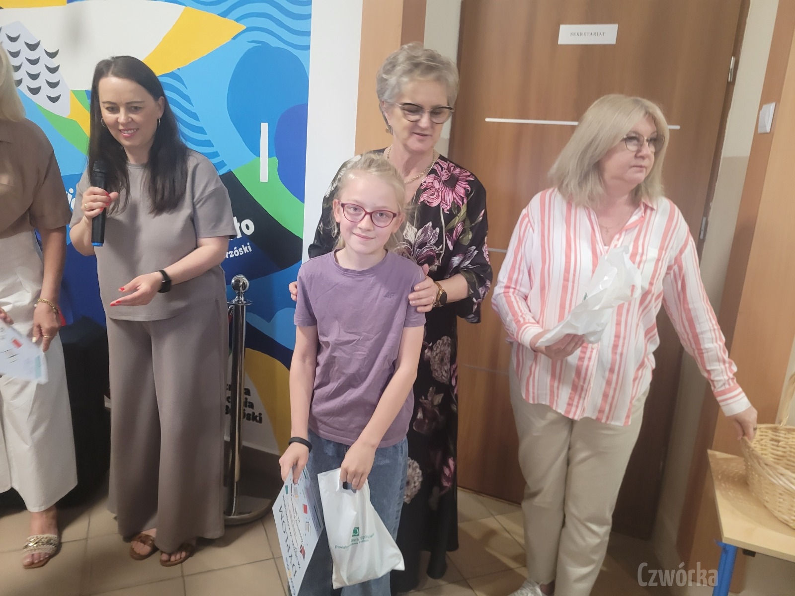 konkurs-plastyczny-dla-klas-I-III-Zaprojektuj-okladke-ulubionej-ksiazki-26