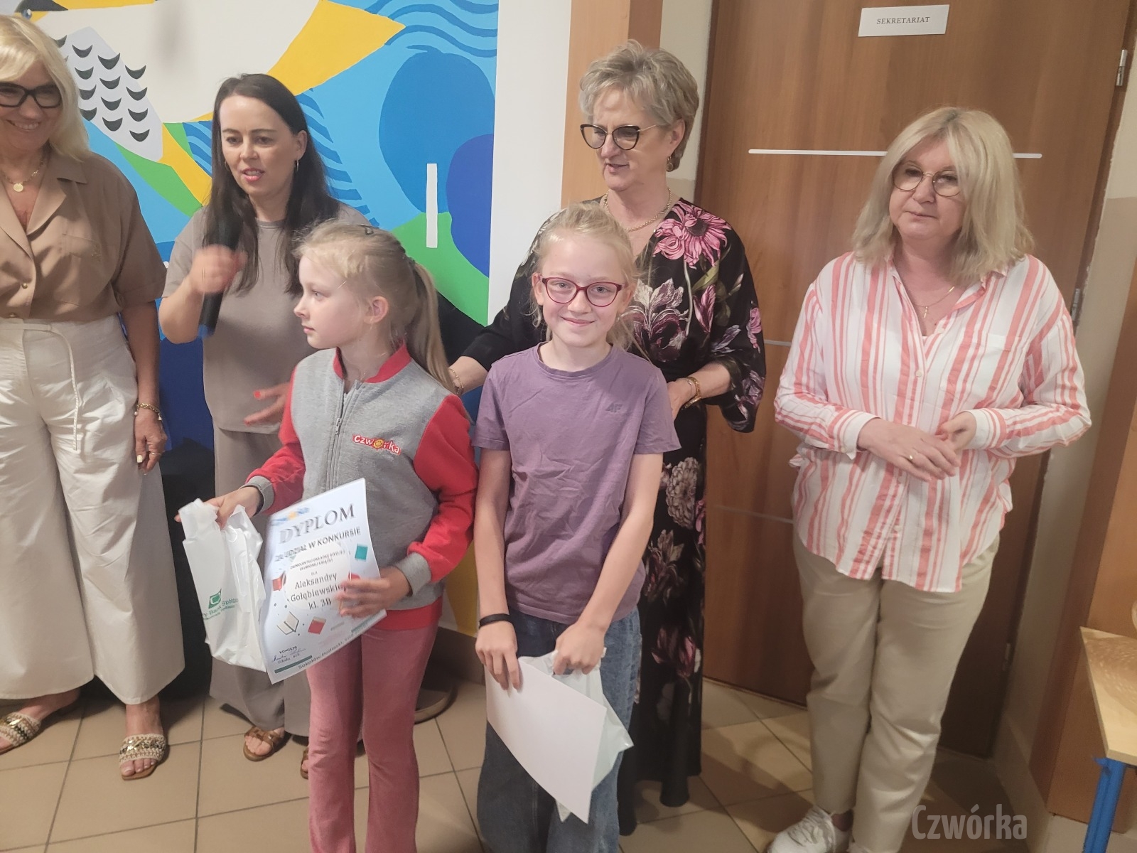 konkurs-plastyczny-dla-klas-I-III-Zaprojektuj-okladke-ulubionej-ksiazki-27
