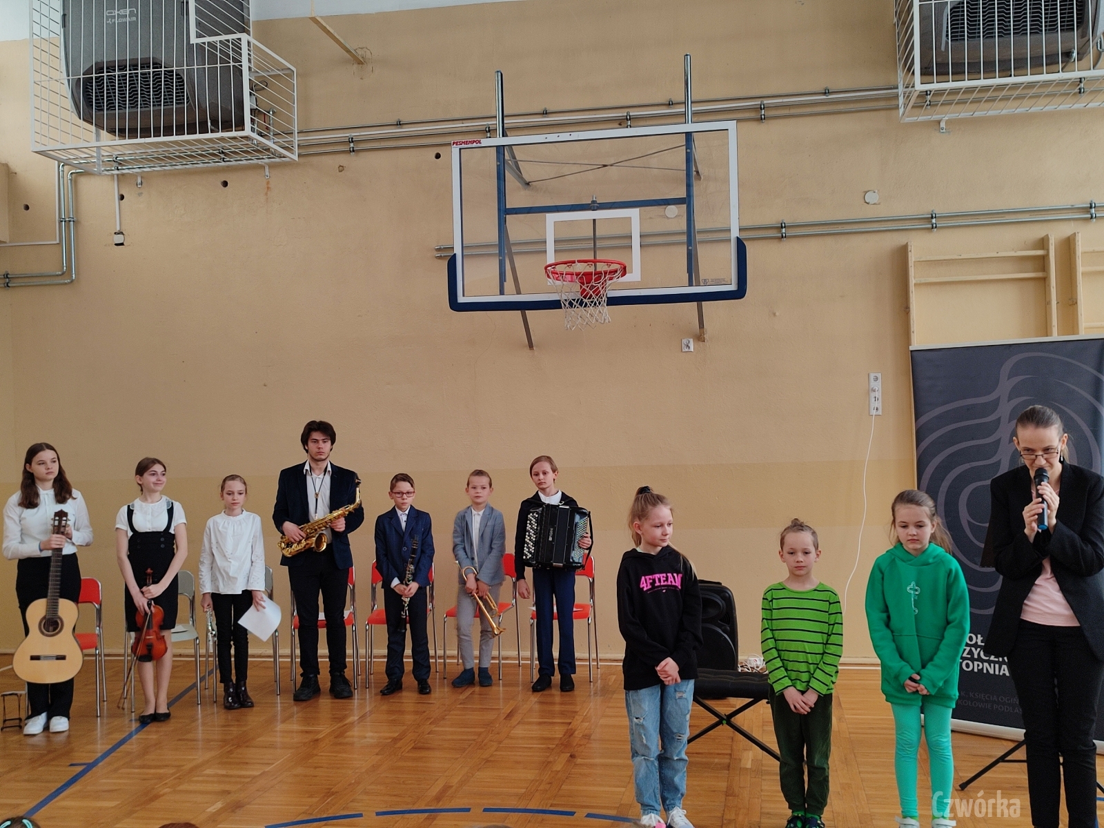 Lekcja-muzyczna-w-wykonaniu-uczniow-Szkoly-Muzycznej-11
