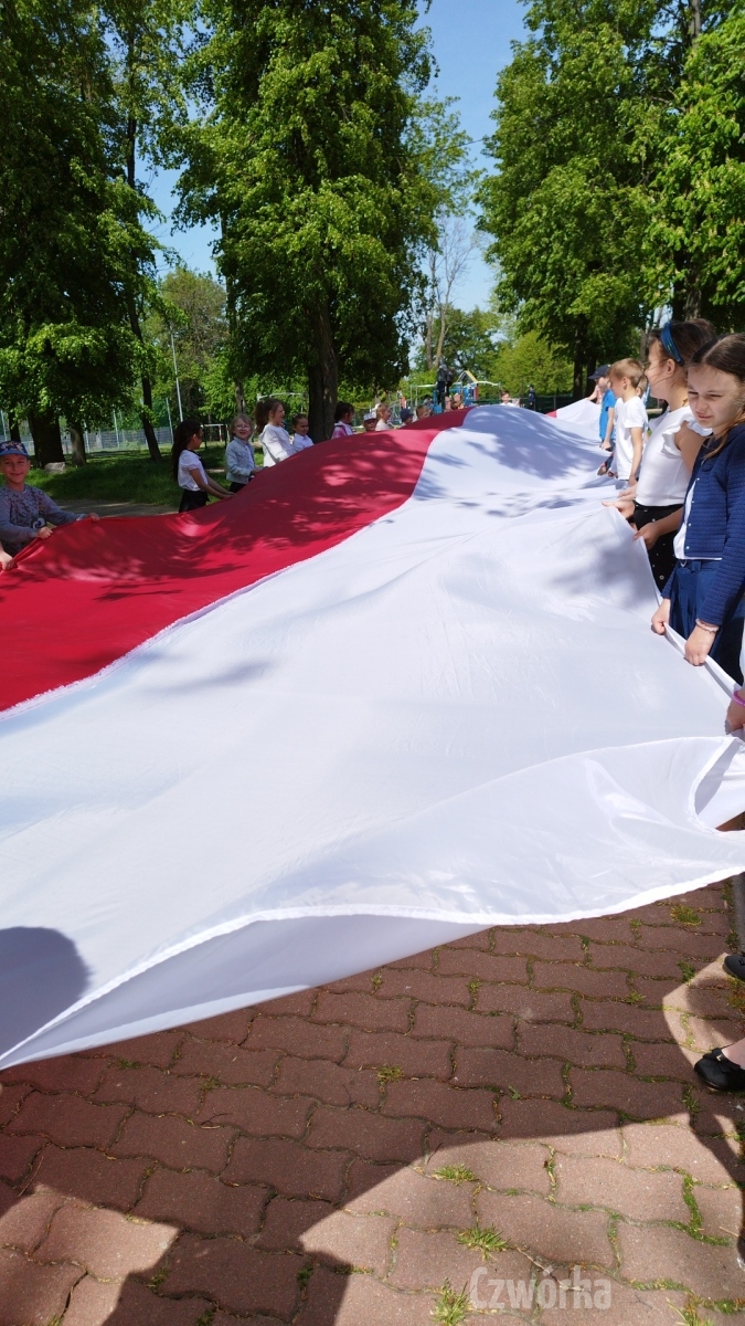 Majowe-Swieta-zajecia-patriotyczne-w-swietlicy-5