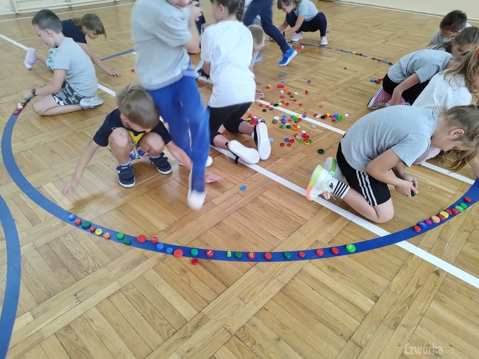 Miedzynarodowy-Dzien-Kropki-w-swietlicy-szkolnej17
