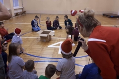 Mikolajki-na-sportowo-w-swietlicy-szkolnej-33