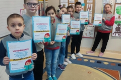 Piramida-czytelnicza-w-klasie-II-b-5