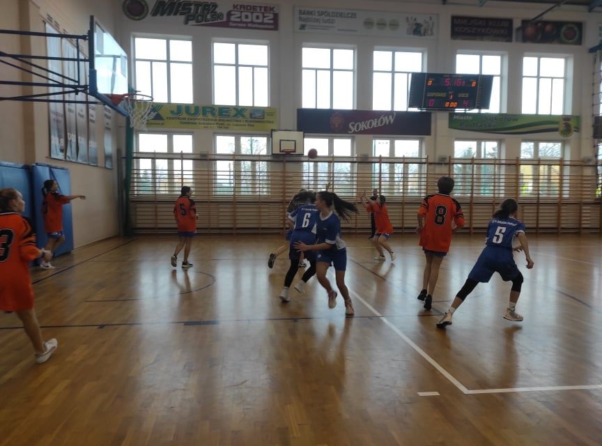 Powiatowe-I-M-Sz-w-Koszykowce-Dziewczat-2