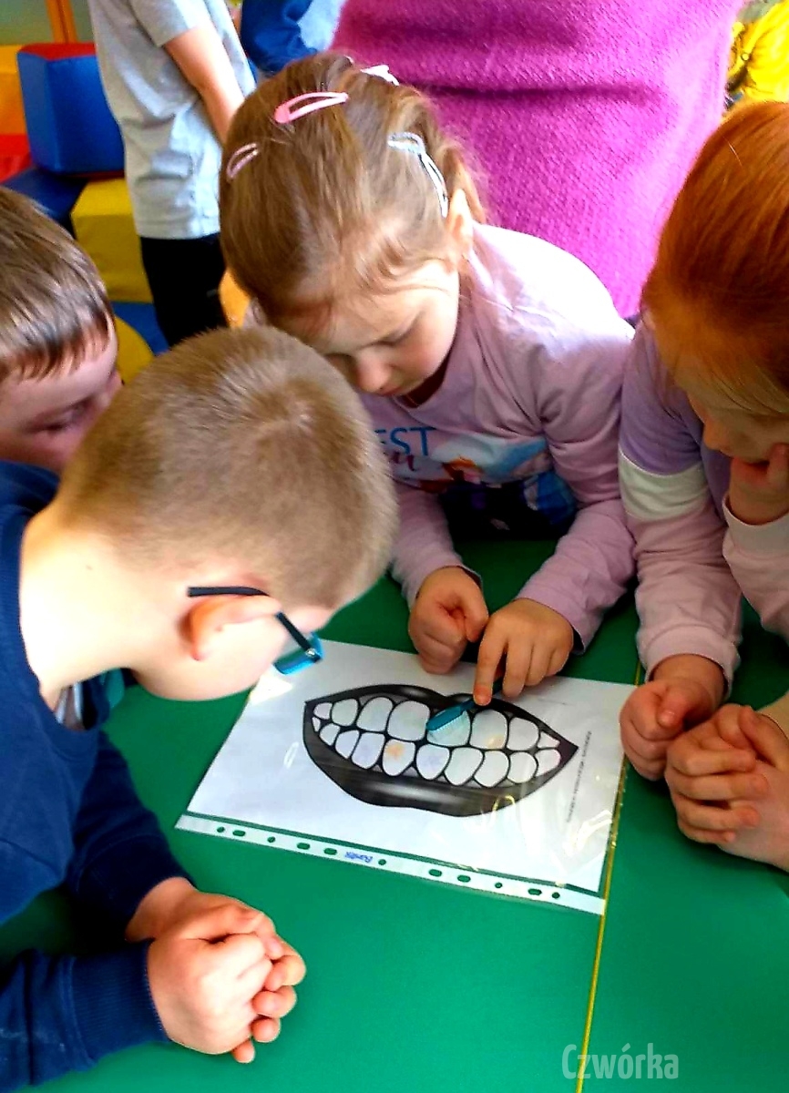Spotkanie-z-Pania-stomatolog-w-swietlicy-szkolnej-6