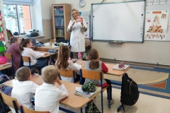 Spotkanie-ze-stomatologiem-w-klasie-2-b-4