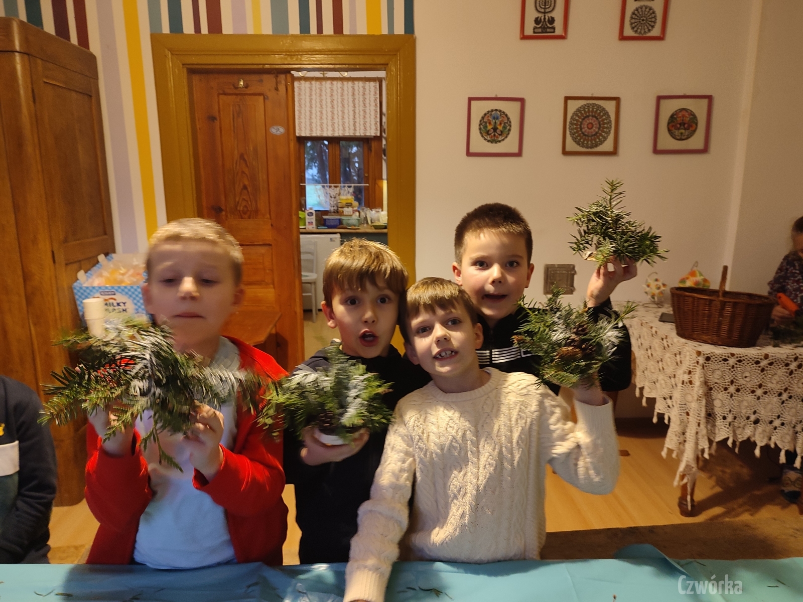 Uczniowie-klasy-I-a-w-Mitowskiej-Zagrodzie.-5