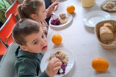 Uczymy-sie-zdrowo-odzywiac-podczas-zajec-kulinarnych-8