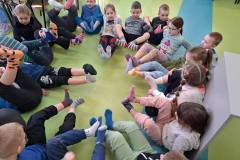 W-zerowce-krolowaly-kolorowe-skarpetki-3