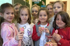 Walentynki-w-klasie-1a-i-1b-2