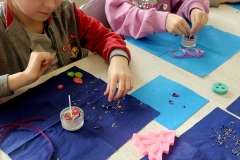 Warsztaty-tworzenia-swiec-sojowych-w-swietlicy-szkolnej-19