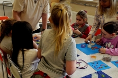 Warsztaty-tworzenia-swiec-sojowych-w-swietlicy-szkolnej-20