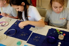 Warsztaty-tworzenia-swiec-sojowych-w-swietlicy-szkolnej-32