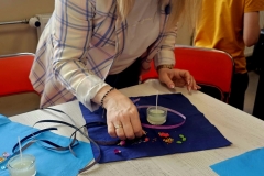 Warsztaty-tworzenia-swiec-sojowych-w-swietlicy-szkolnej-33