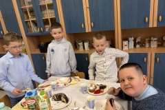 Wielkanocne-spotkanie-w-klasie-1a-15