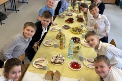 Wielkanocne-spotkanie-w-klasie-1a-17
