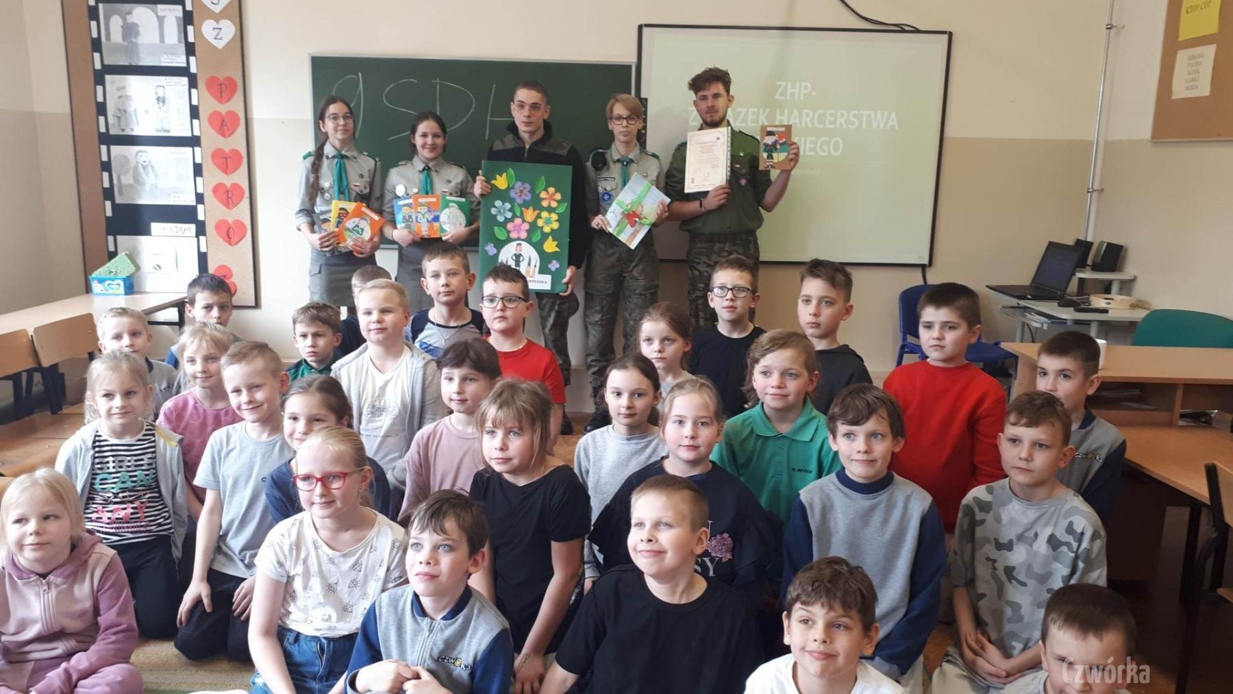 Wizyta-Harcerzy-w-swietlicy-szkolnej-6