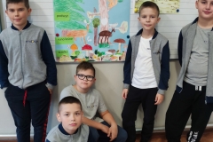 Wycieczka-do-jesiennego-lasu-klasy-3-b-8