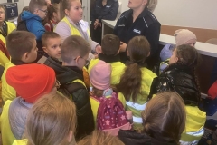 Wycieczka-klas-3-a-i-3-b-na-Komende-Policji-11