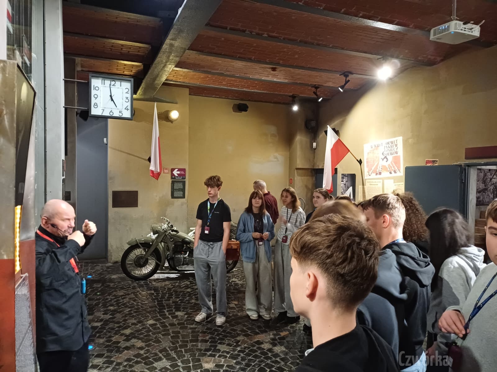 Wycieczka-klas-osmych-do-Warszawy-–-sladami-historii-9