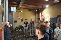 Wycieczka-klas-osmych-do-Warszawy-–-sladami-historii-9