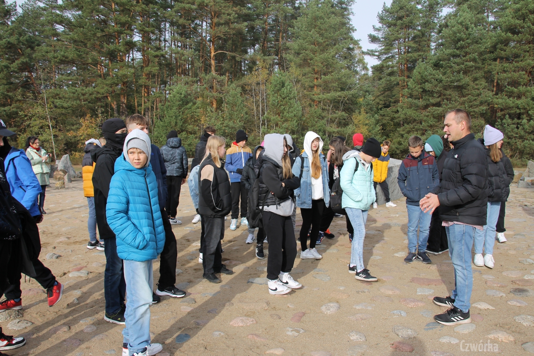 Wycieczka-klas-siodmych-do-Treblinki-36