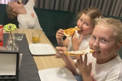 Wyjscie-integracyjne-klasy-3-b-do-YUNAVI-19