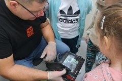 Zerowka-poznaje-prace-weterynarza-1