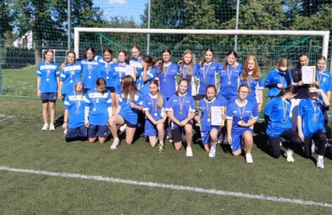 miejski finał piłki nożnej dziewcząt w kategorii młodzież