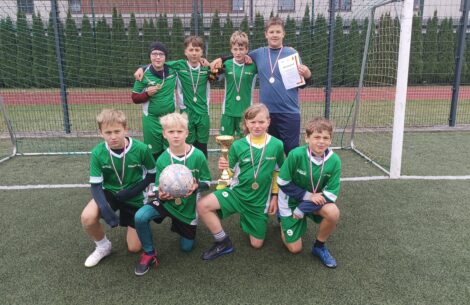 Turniej "szóstek piłkarskich" klas szóstych i młodszych na etapie miejskim